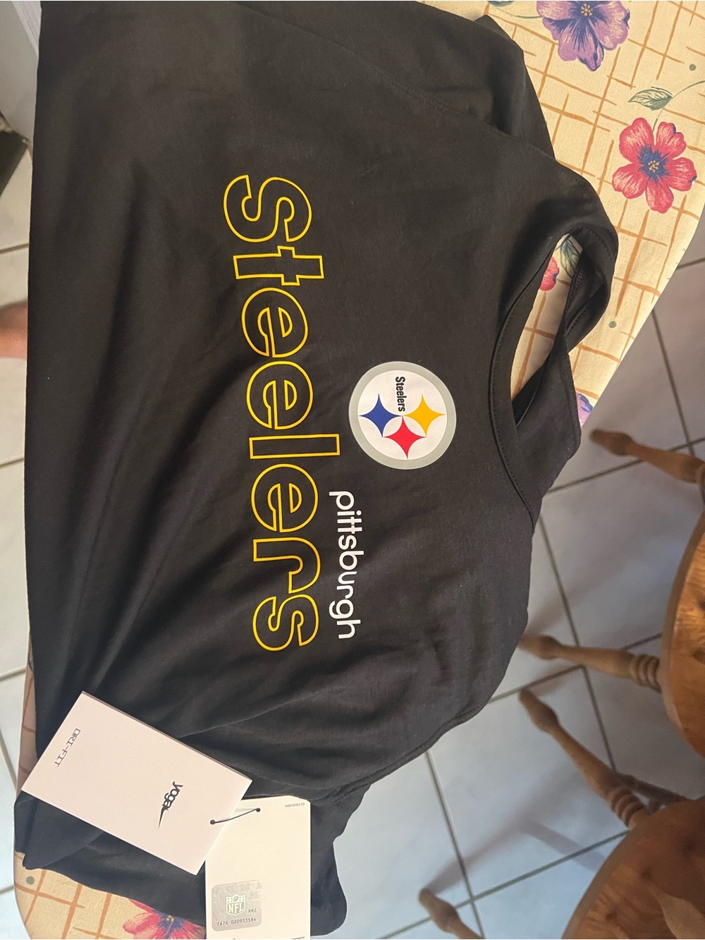 Nike Black Pittsburgh Steelers Yoga Graphic tank with Logo
